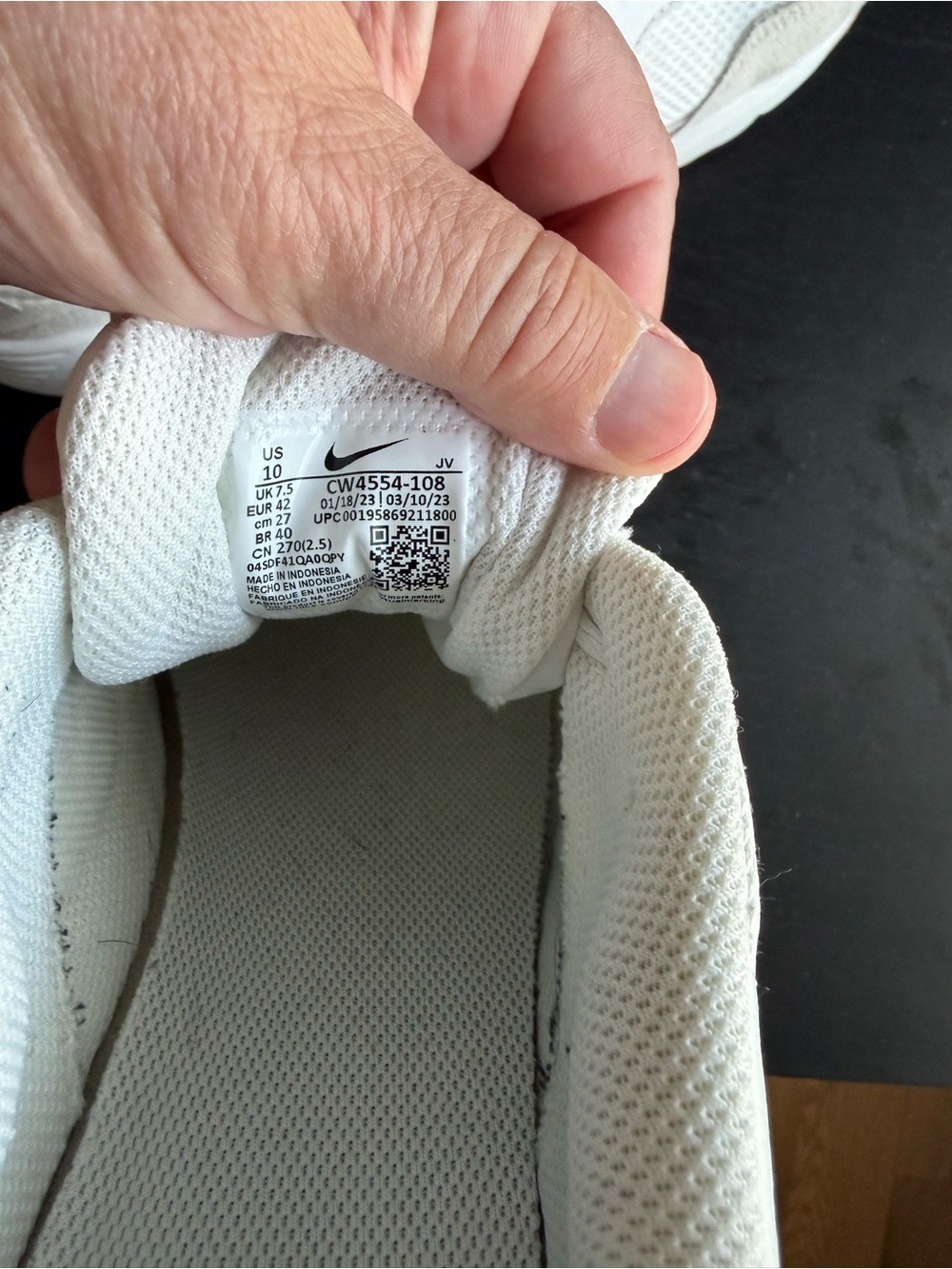 Nike women Air Max SC White Suede Sneakers with Gum Sole - Picture 5 of 5
